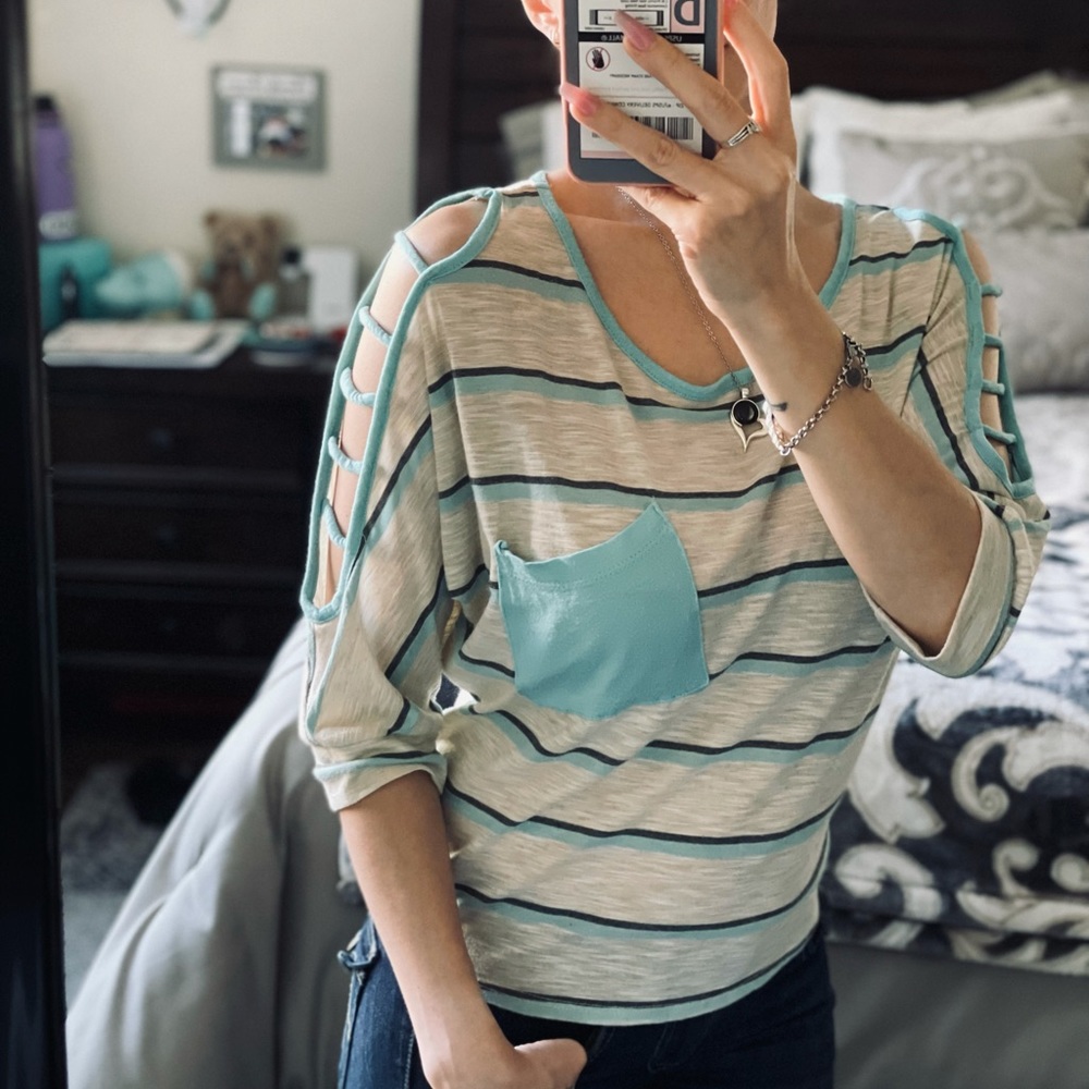 Stripped Quarter Sleeve Top